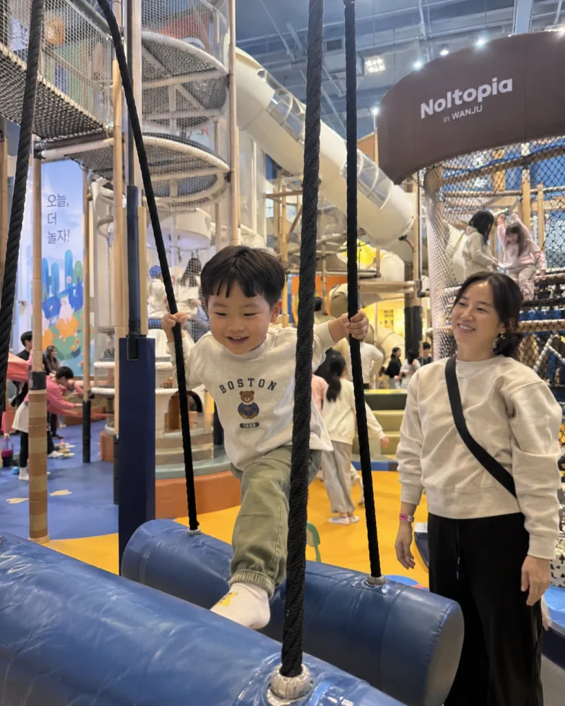 완주 놀토피아 어린이 실내 모험놀이 시설