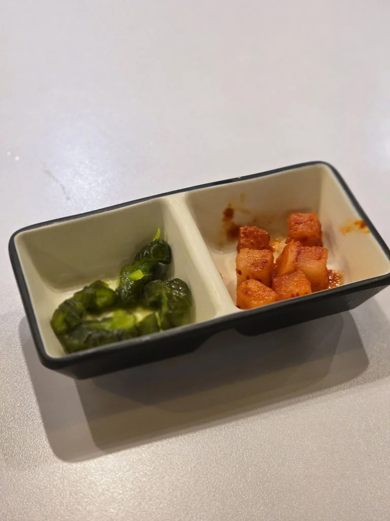 화화돈 일산점 셀프바 김치 오이지 반찬