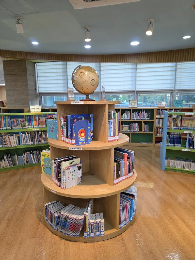 주엽어린이도서관 2층 외국서적 코너