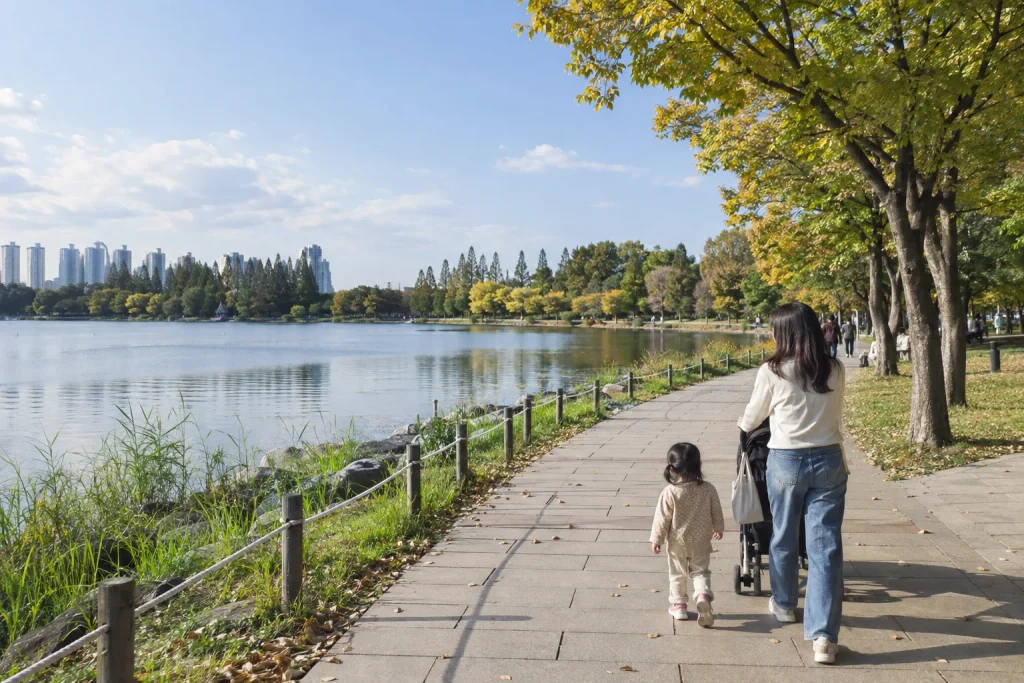 고양 파주 아이와 가볼 만한 곳 - 아이와 함께 걷기 좋은 일산호수공원 가을 풍경
